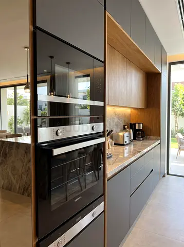 Siemens latest model iq500 electric oven and microwave set built-in 60cm by ameen