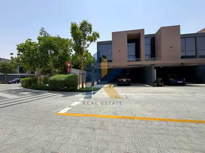 ALL 3 BEDROOMS EN-SUITE | CORNER | FREEHOLD | EXCELLENT DEAL | FOR SALE