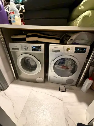 Siemens latest 9+9kg washer and dryer pair - good working condition