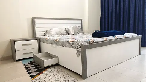 5 Pc Bedroom Set- 180x200 King Size