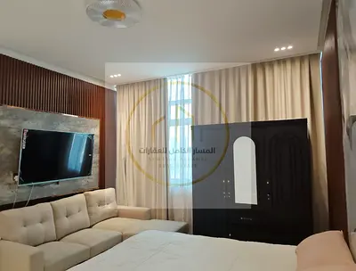 استوديو مفروش بالكامل للإيجار في النهدة الشارقة | مساحة ممتازة جداً | دفعات 4 أو 6 | تأمين شيك لا يصرف |
