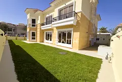 Well-maintaned Villa |Classic Design |Lush Garden