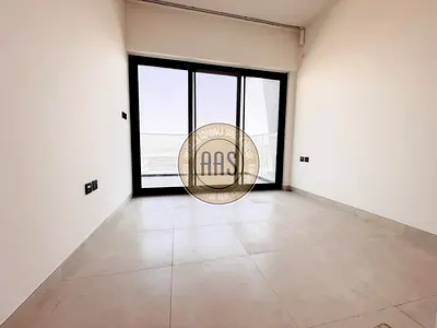 شقة مشرقة بغرفة نوم واحدة | بن غاطي كريك | شرفة | مناظر المدينة والخور