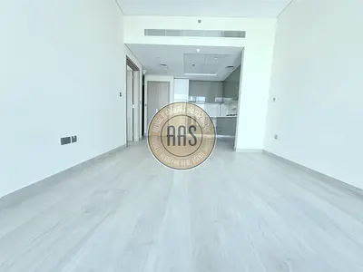 Spacious 1BR Flat | 2 Bathrooms | Canal & Creek View