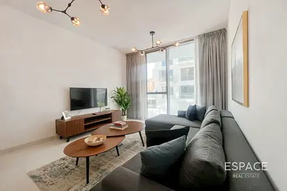 Fully Furnished | 1 Bedroom | Modern