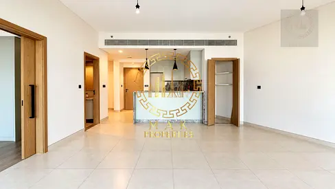 Bright 1BR | Spacious Layout | Study & Storage