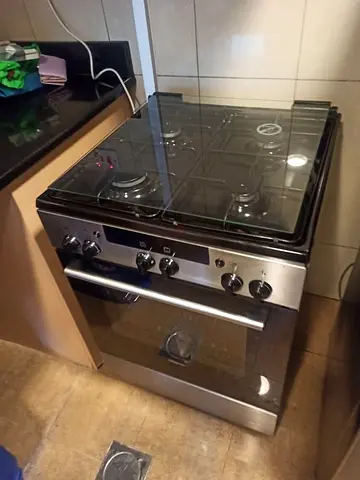 Siemens Stainless Steel Freestanding Gas Cooker with Oven - Good Condition