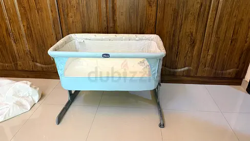 Chicco Next to me baby Crib/Cot-Like new