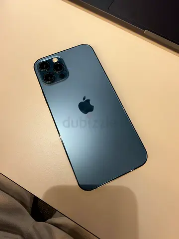 iPhone 12 PRO Blue in good condition - Unlocked (see details)