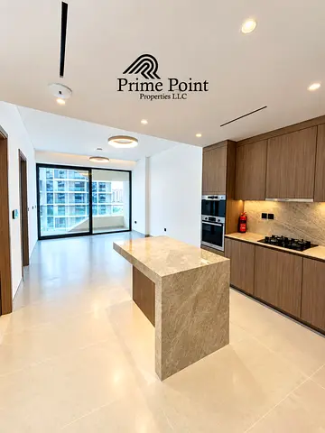 Ultra Luxury One Bedroom Apartment | Freehold & Brand New