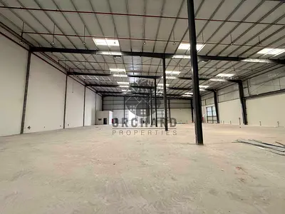 19000 SQFT / 12 METTER HEIGHT / 4 ENTRANCES / 70 KW /