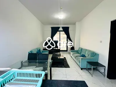 Spacious Unit | Bright Layout | Waterfront Community