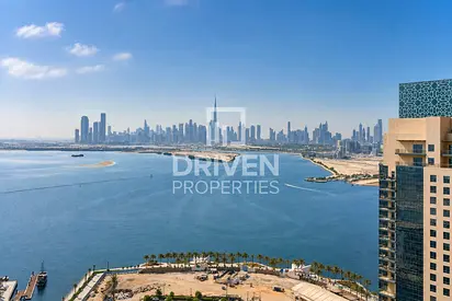 Spacious | Full Sea and Downtown Skyline Views