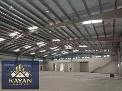 Warehouse for rent in Umm Al Quwain, 45,000 sq. ft., featuring a mezzanine, offices, and 600 kW of e