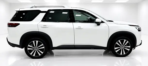 2024 Nissan PATHFINDER photo 3
