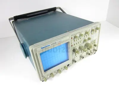 Tektronix 2465B 400MHz 4CH Analog Oscilloscope Portable CRT Test Scope Power On