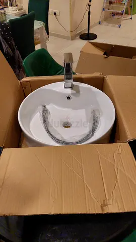Round Ceramic Bathroom Basin Sink with Mixer Tap - New in Box
