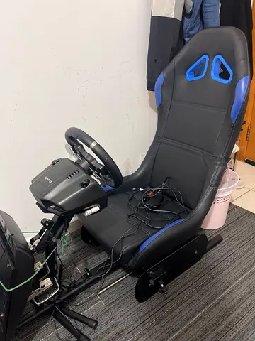Logitech wheel and shifter with racing seat
