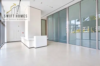 Fully Fitted Shop | Prime Marina Walk | Waterfront Canal & Street Views