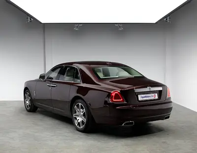 Rolls-Royce Ghost | GCC Specs | Low Mileage | Ruby Metallic over Grace White