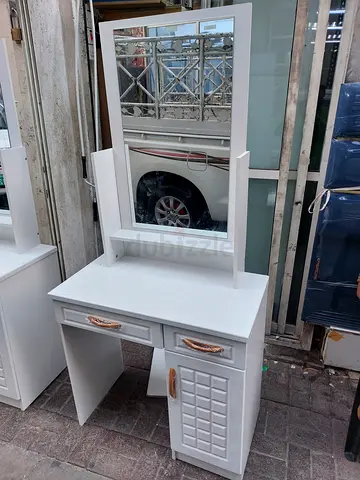 White Dressing Table with Mirror and Drawers