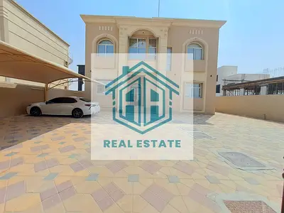 فيلا لقطه للبيع بالمزهر الاولي سعر مميز/ موقع مميز
