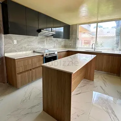 Modern design kitchen island with quartz countertops
