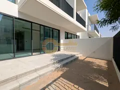 SPACIOUS LAYOUT | READY TO MOVE IN I BALCONY
