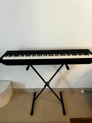 Yamaha P-115 digital piano