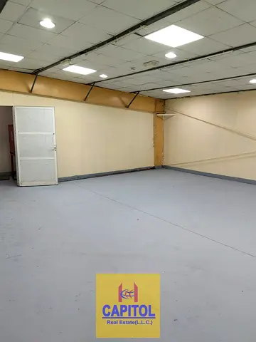 Mezzanine Floor! Small Warehouse available for storage purpose