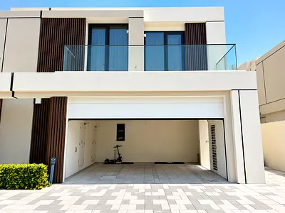 Park Backing | Furnished | Fully Renovated | VOT