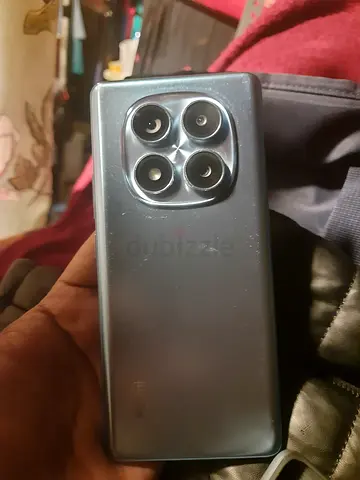 Xiaomi Redmi smartphone with triple camera - good condition