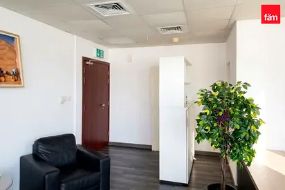 Luxury Fitted | Open Layout | Commercial Expert