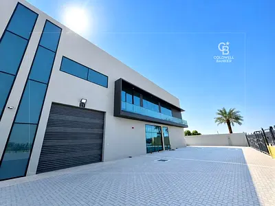 Modern built | 100 KW | Office with balcony