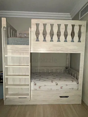 White wooden kids bunk bed - excellent condition