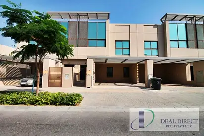 SPACIOUS 4 BEDROOM + MAID TOWNHOUSE IN GRAND VIEWS