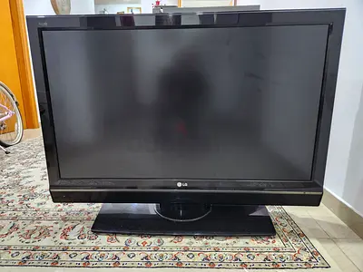 LG 32-inch LED TV - Good Working Condition