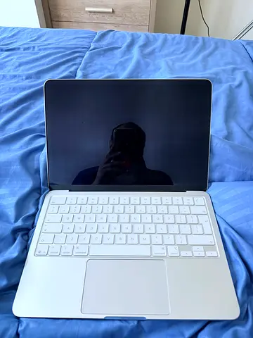 MacBook Neo 512GB Silver w touch ID