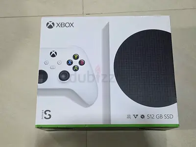 Xbox Series S console with wireless controller - White