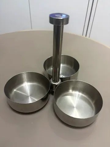 Set of 3 Stainless Steel Measuring Cups with Stand - Used