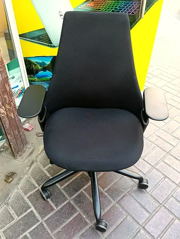 Herman Miller Sayle for selling.fully loaded black color