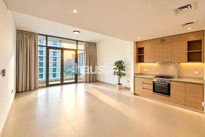 Spacious Unit | Direct Park Access | Park Views