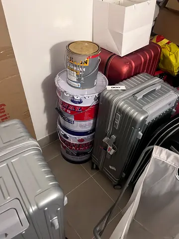 Used paint buckets (various sizes) - good condition, leftover painting purple
