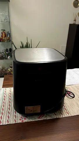 Compact countertop air fryer - gently used Brand: Insta Pot