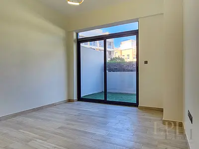 Vacant In Nov | Pool Access | 2 Parking Spaces