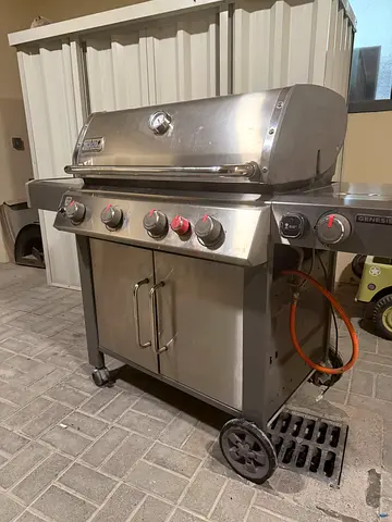 Weber Genesis II 435 BBQ + Original Weber Rotisserie & Plancha