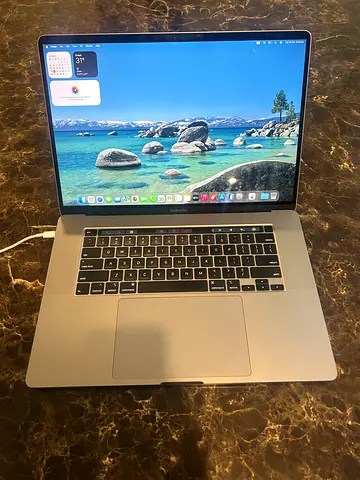 MacBook Pro 2019, i9 32/2TB 8GB Gpu