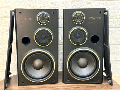 High quality stereo speakers