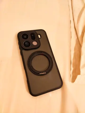 Oppo find x9 pro titanium phone global version with matte black case and magnetic ring