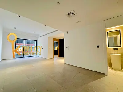 Beautiful 2BHK | Close Kitchen | Like Brand New